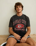 NFL Boxy Fit Kansas City Chiefs Graphic T-Shirt - 5 Year Black Wash