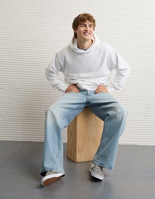 AE Laidback Luxe Heavyweight Hoodie - White