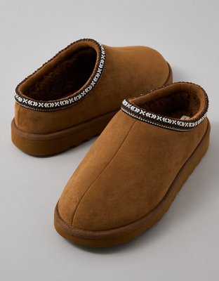 AE Suede Slipper - Brown