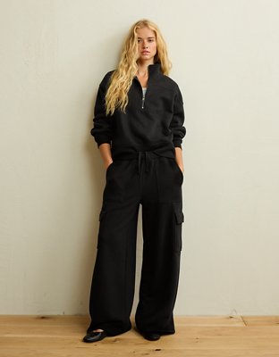 AE Everyday Luxe Cargo Wide-Leg Sweatpant - True Black