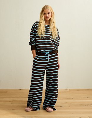 AE Dreamy Fleece Low-Rise Wide-Leg Sweatpant - Relic