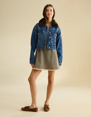 AE Cropped Fur Collar Denim Jacket - Medium Wash