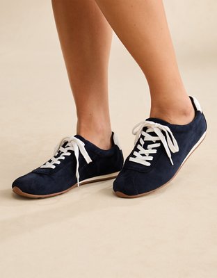 AE Low Pro Runner Sneaker - Navy