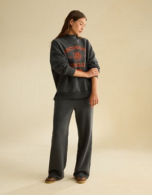 NFL Cincinnati Bengals Everyday Luxe Mock Neck Sweatshirt - Black