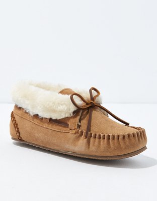 Minnetonka Women's Chrissy Boot - Brown