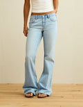 AE Low-Rise Vintage Bootcut Jean - Faded Light