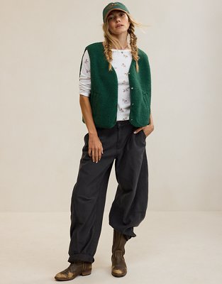 Aerie Sherpa Vest - Rugged Green