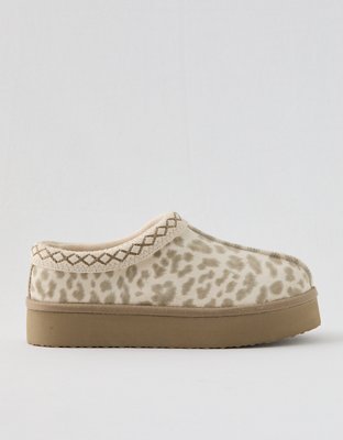 Aerie Embroidered Slippers - Cake Batter