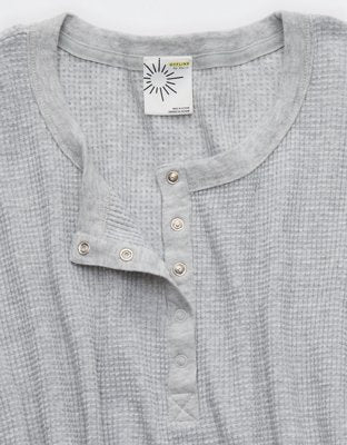 OFFLINE By Aerie Wow! Waffle Cropped Henley Short Sleeve T-Shirt - Medium Heather Gray