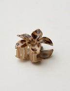 Aerie Flower Claw Clip - Torte