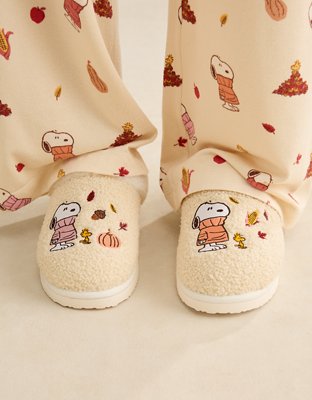 AE Snoopy Sweater Scuff Slipper - Oatmeal