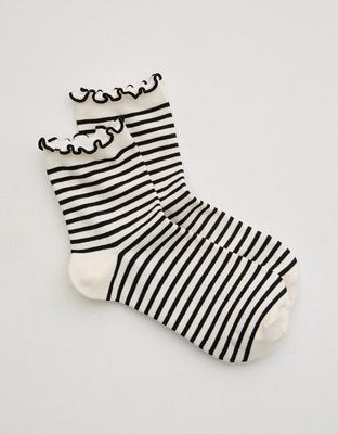 Aerie Scallop Edge Quarter Socks - Black Stripe