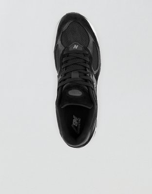 New Balance Men's 2002R Sneaker - Black