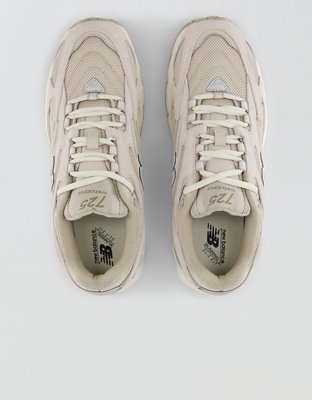 New Balance Men's 725 Sneaker - Natural