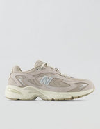 New Balance Men's 725 Sneaker - Natural