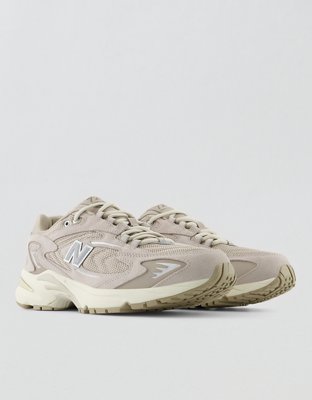 New Balance Men's 725 Sneaker - Natural
