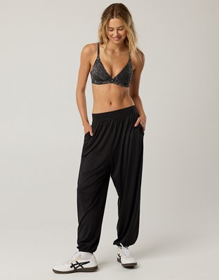 OFFLINE By Aerie The Hugger Go With The Flow Baggy Jogger - True Black